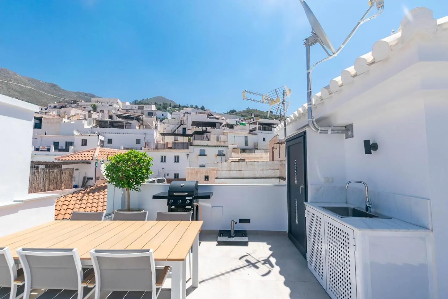 Modern Apartment In Competa I
